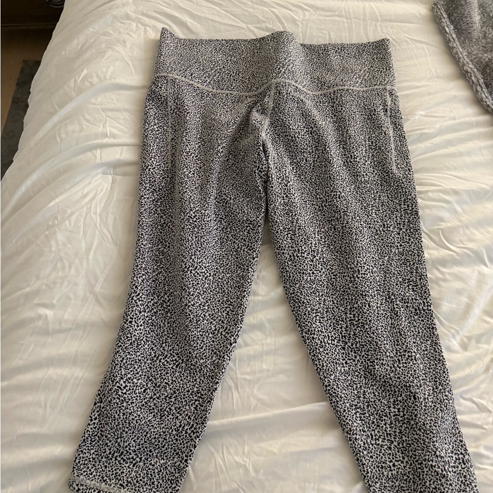 Athleta Black and White Patterned Leggings